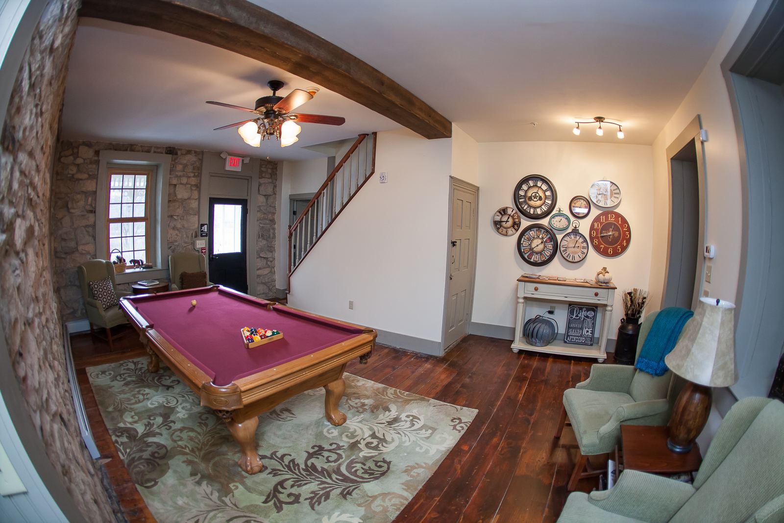 Pool table lounge